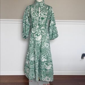 Hyacinth house Tuckernuck Green and White Paisley-Print Maxi Dress